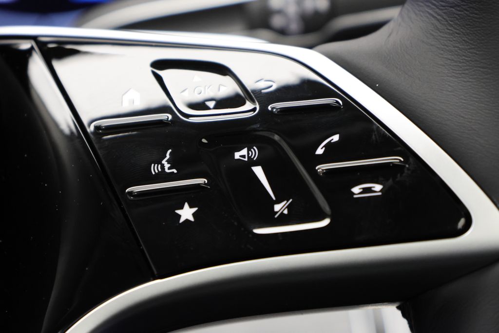 Thumbnail: 2026 Mercedes-Benz GLE - 22