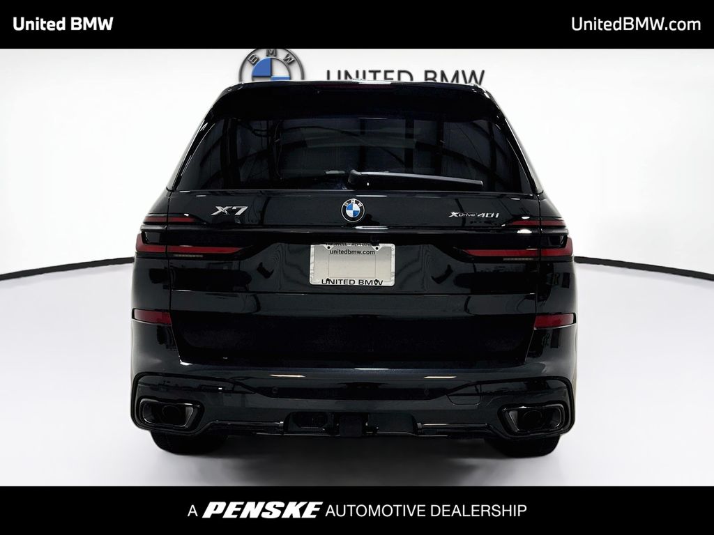 Thumbnail: 2027 BMW X7 - 6