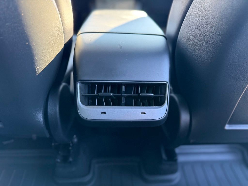 Used 2025 Tesla Model Y SUV
