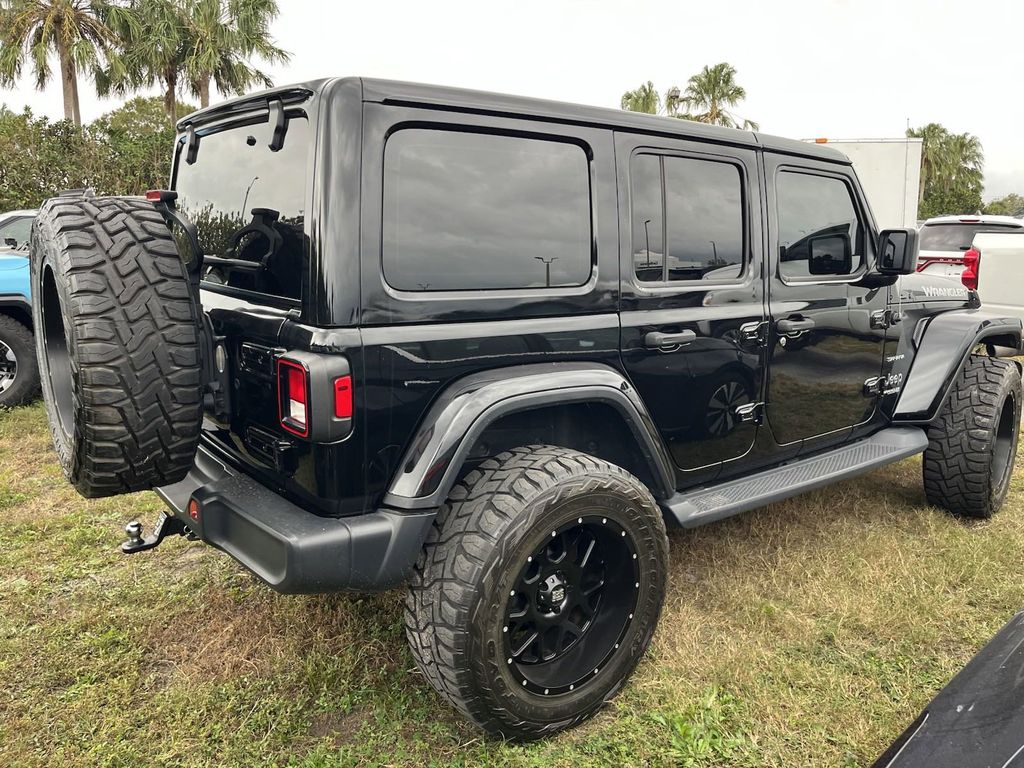 2020 Jeep Wrangler Unlimited Sahara 3