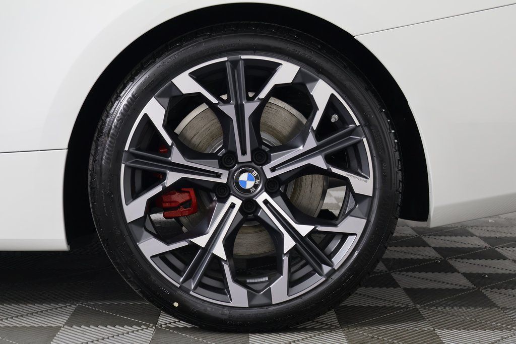 Thumbnail: 2026 BMW 4 Series - 10