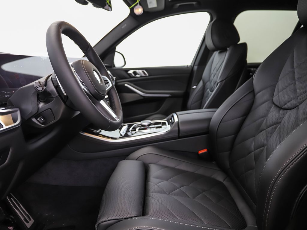 Thumbnail: 2026 BMW X5 - 11