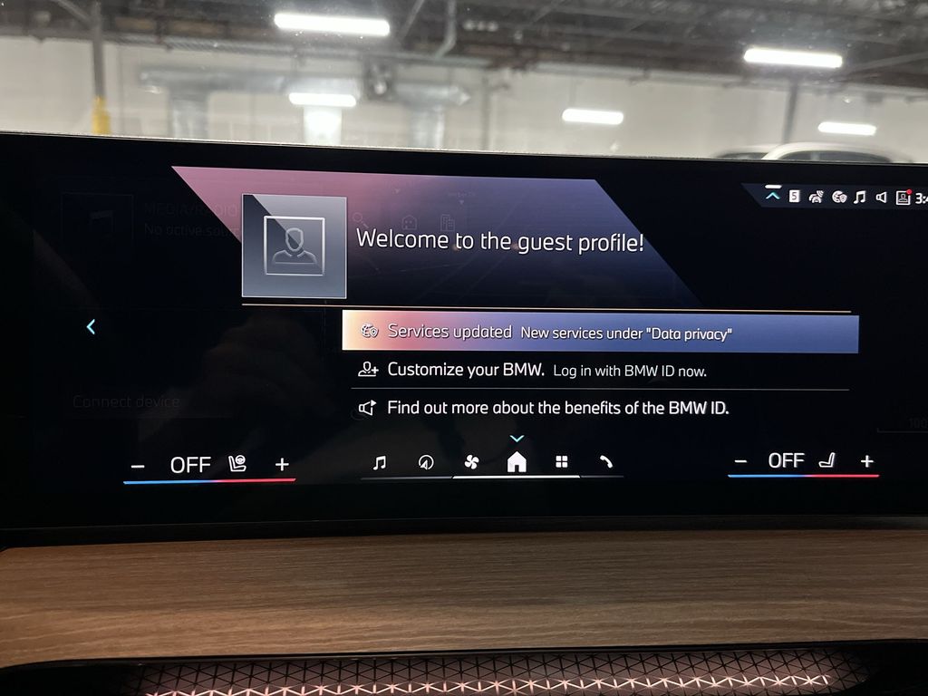 Thumbnail: 2025 BMW 3 Series - 16