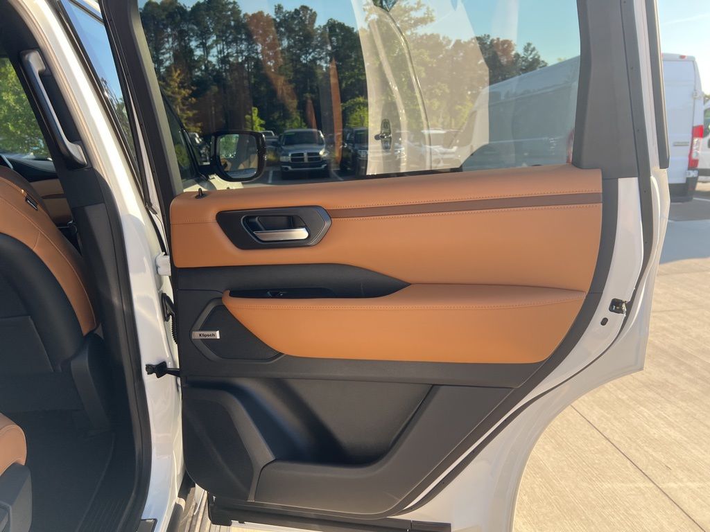 2025 Aspen White Tricoat Nissan Armada SL RWD SUV