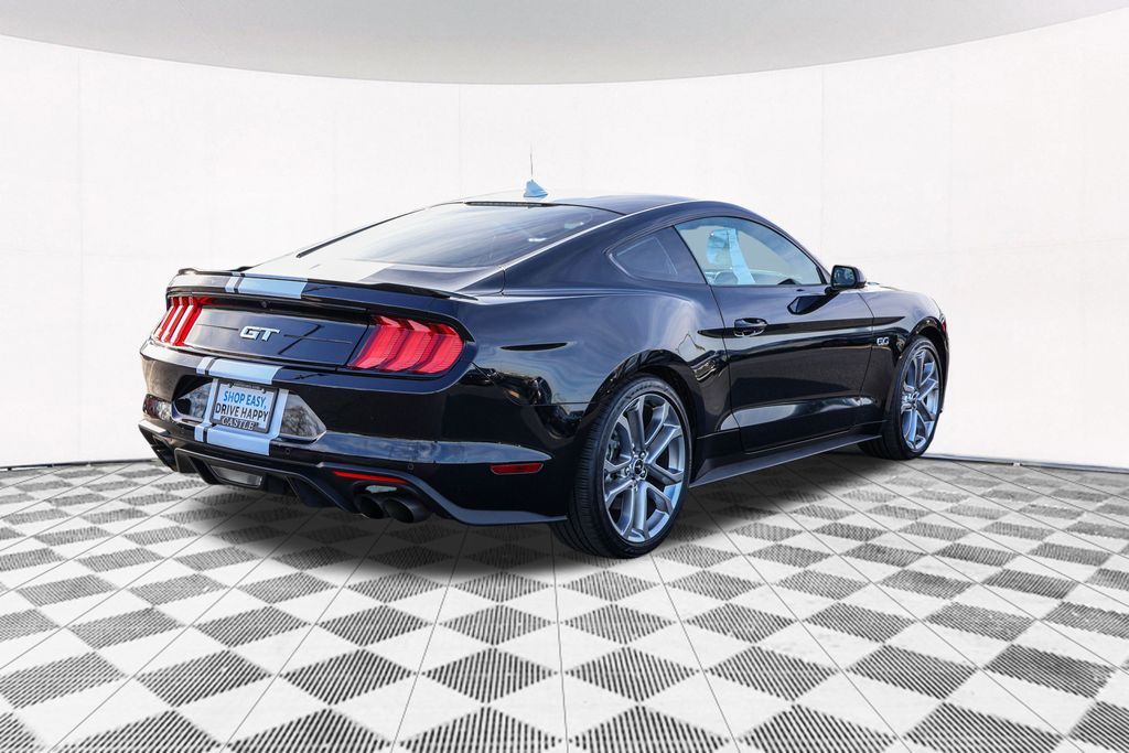 2022 Ford Mustang GT Premium 8