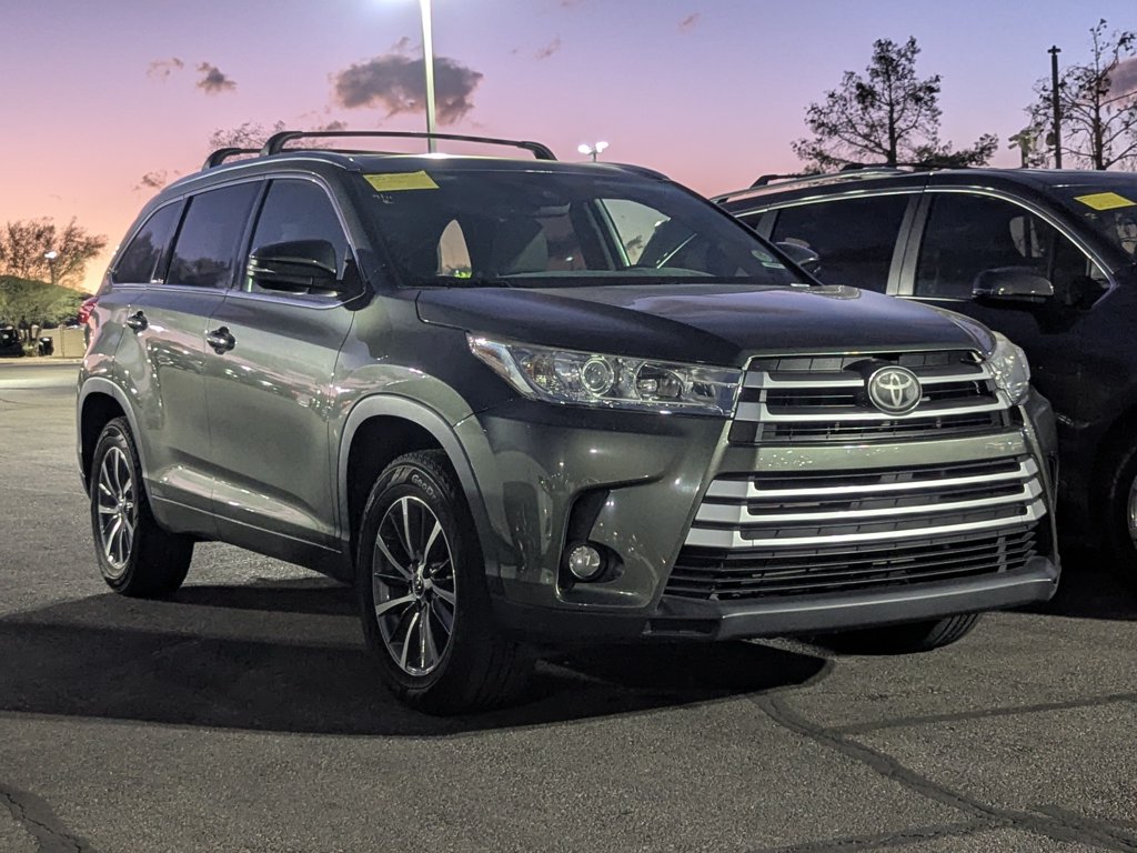 Used 2018 Toyota Highlander SUV