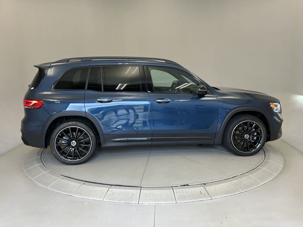 2023 Mercedes-Benz GLB GLB 250 8