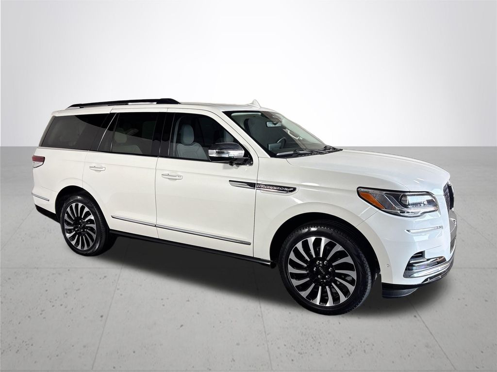 2023 Lincoln Navigator Black Label