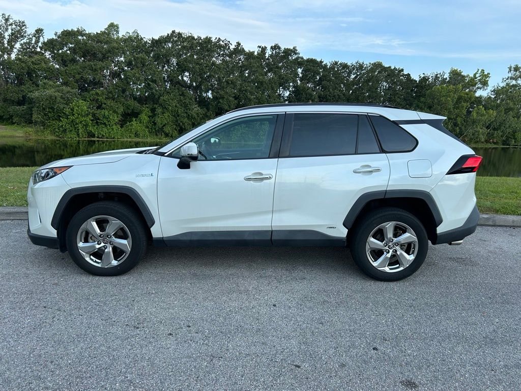 Thumbnail: 2021 Toyota RAV4 - 2