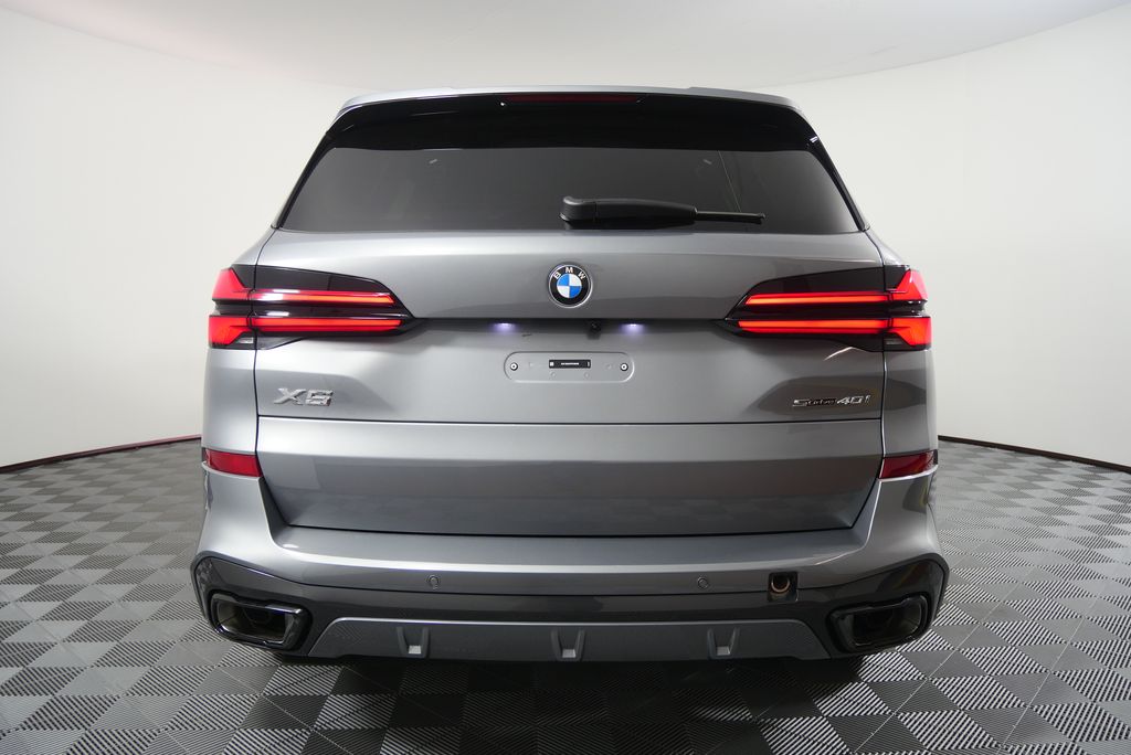 Thumbnail: 2026 BMW X5 - 4