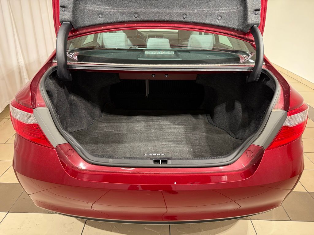 Thumbnail: 2015 Toyota Camry - 11