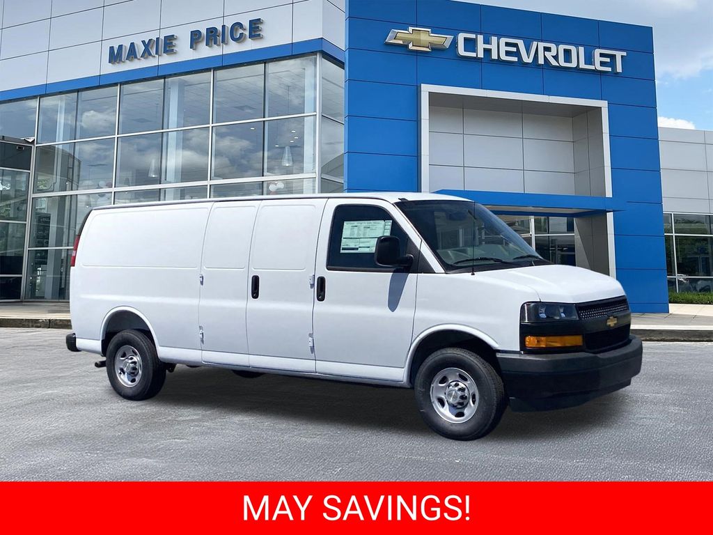 2026 Chevrolet Express 2500 Extended Work Van HD's photo