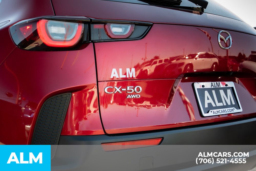 2024 Mazda CX-50 2.5 S Preferred photo 4