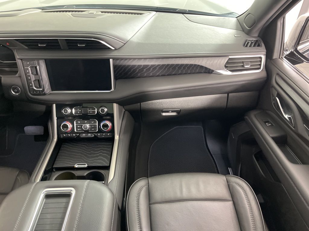 Thumbnail: 2024 GMC Yukon - 16