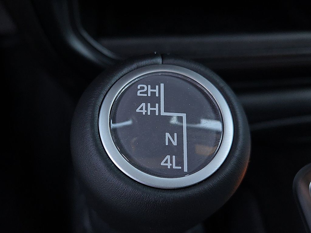 New 2026 Jeep Wrangler For Sale in Farmington, AR