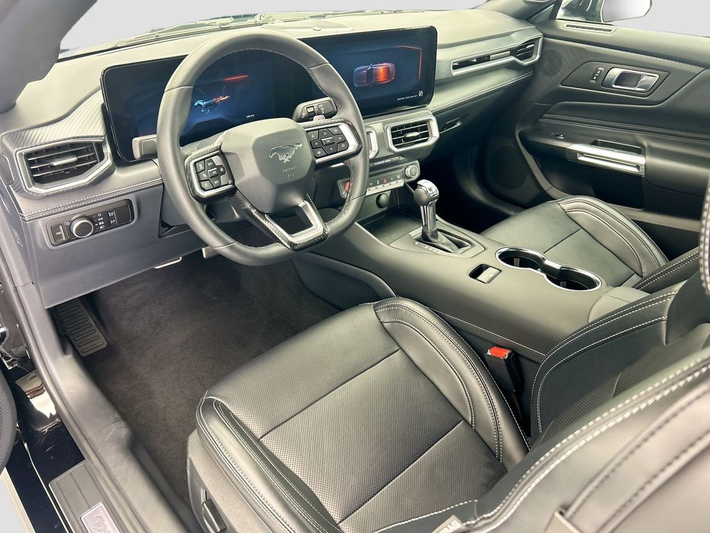 Thumbnail: 2025 Ford Mustang - 4