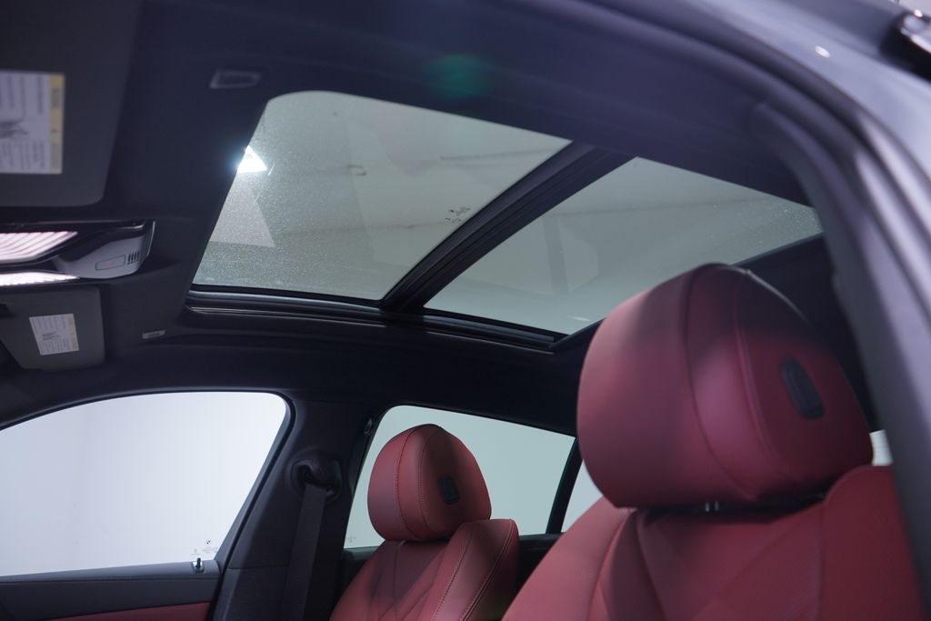 Thumbnail: 2026 BMW X6 - 8