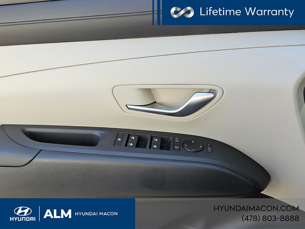 New 2026 White HYUNDAI SEL image 31