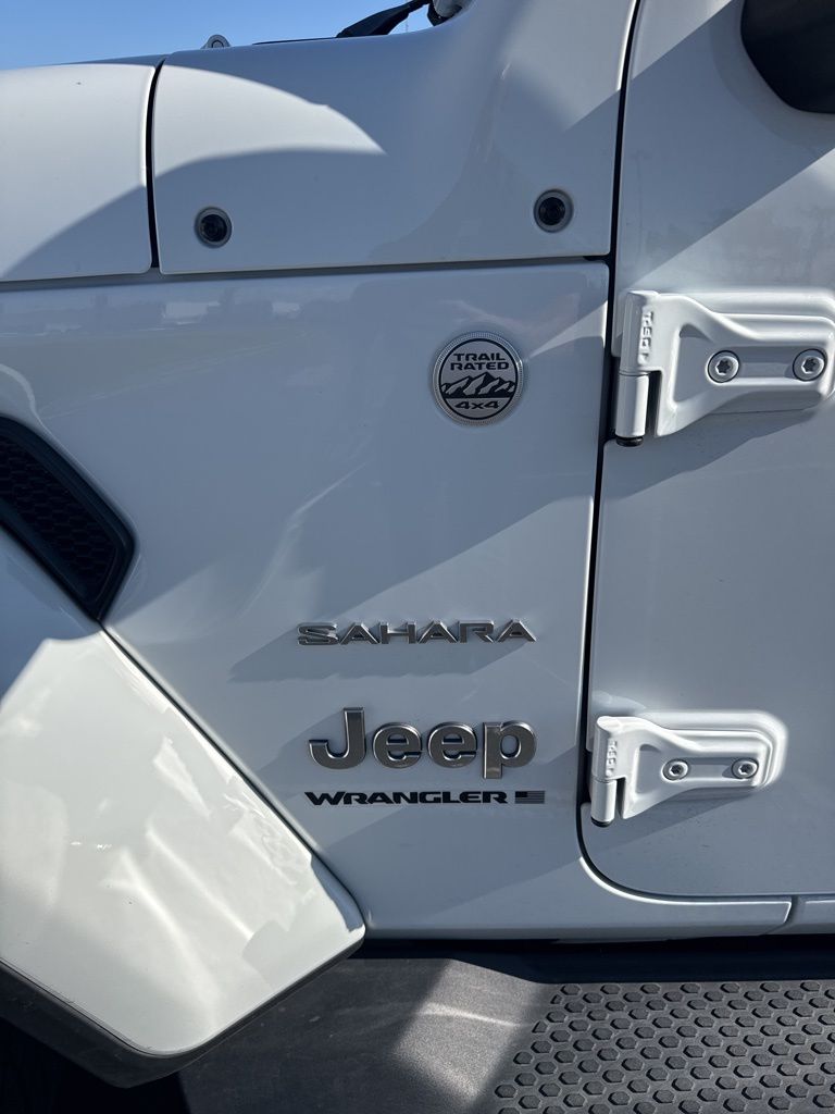 2023 Jeep Wrangler Sahara 5