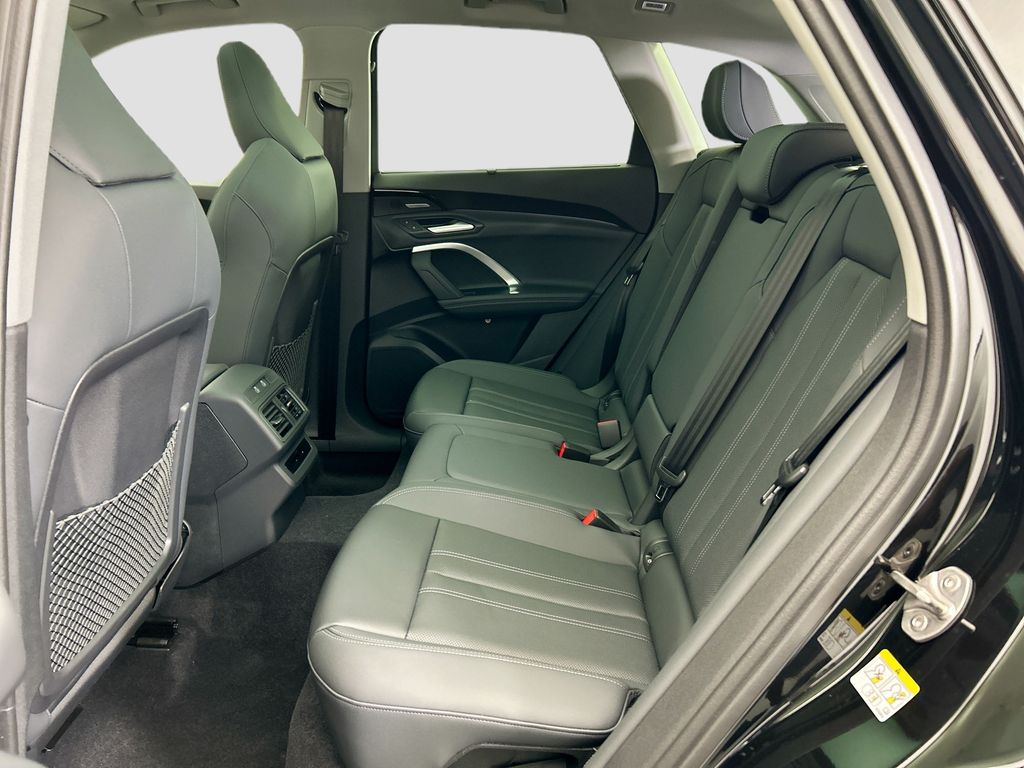 Thumbnail: 2025 Audi Q5 - 20