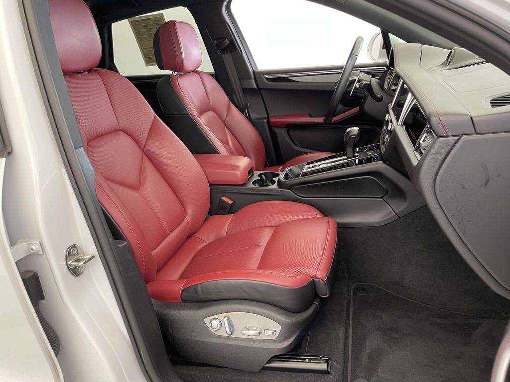 2023 Porsche Macan Base  at Audi Porsche Sewickley
