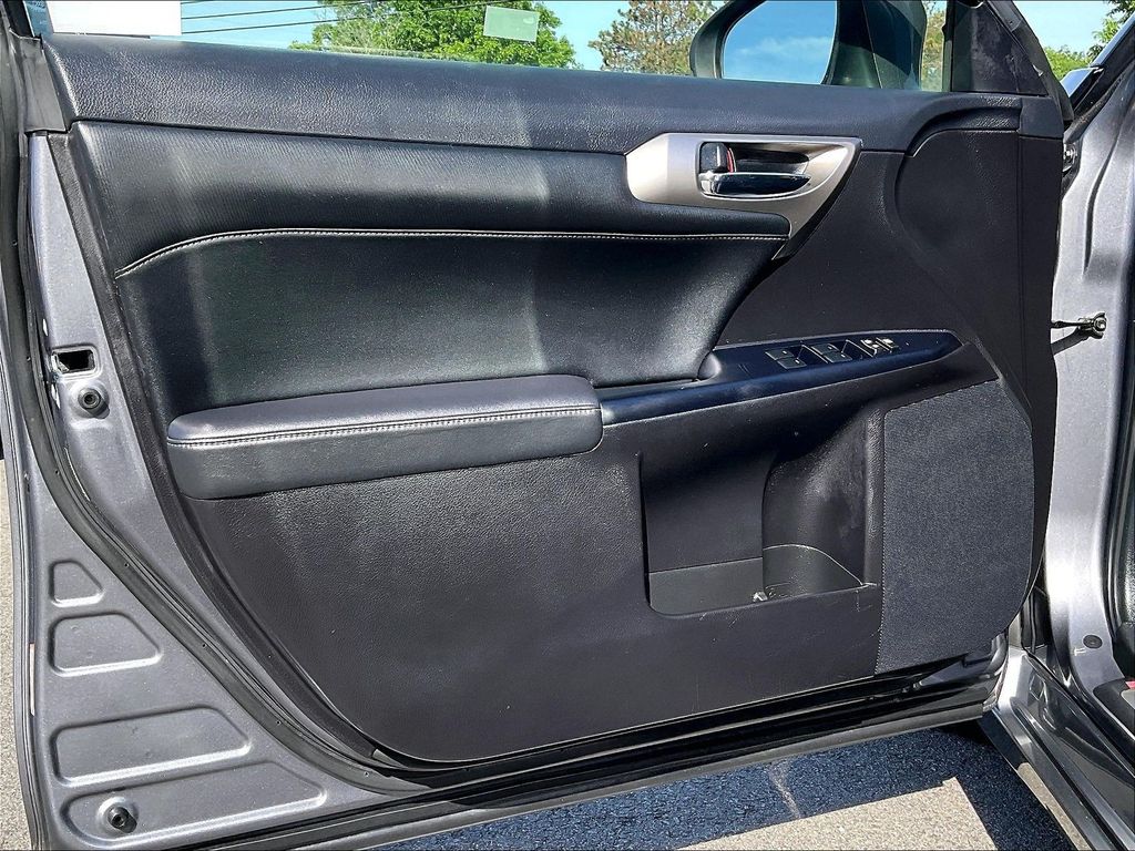 2016 Lexus CT — photo 9