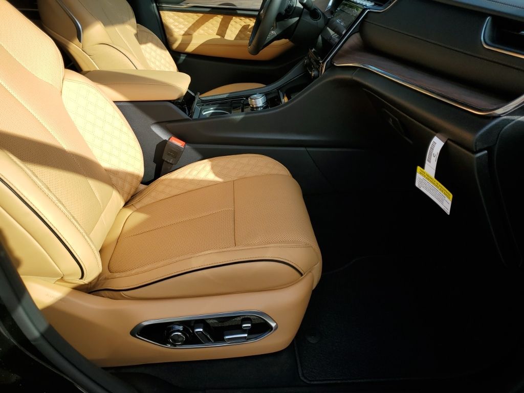 New Car 2025 Jeep Grand Cherokee L  Summit For Sale Under $70,000 In Austin, Texas