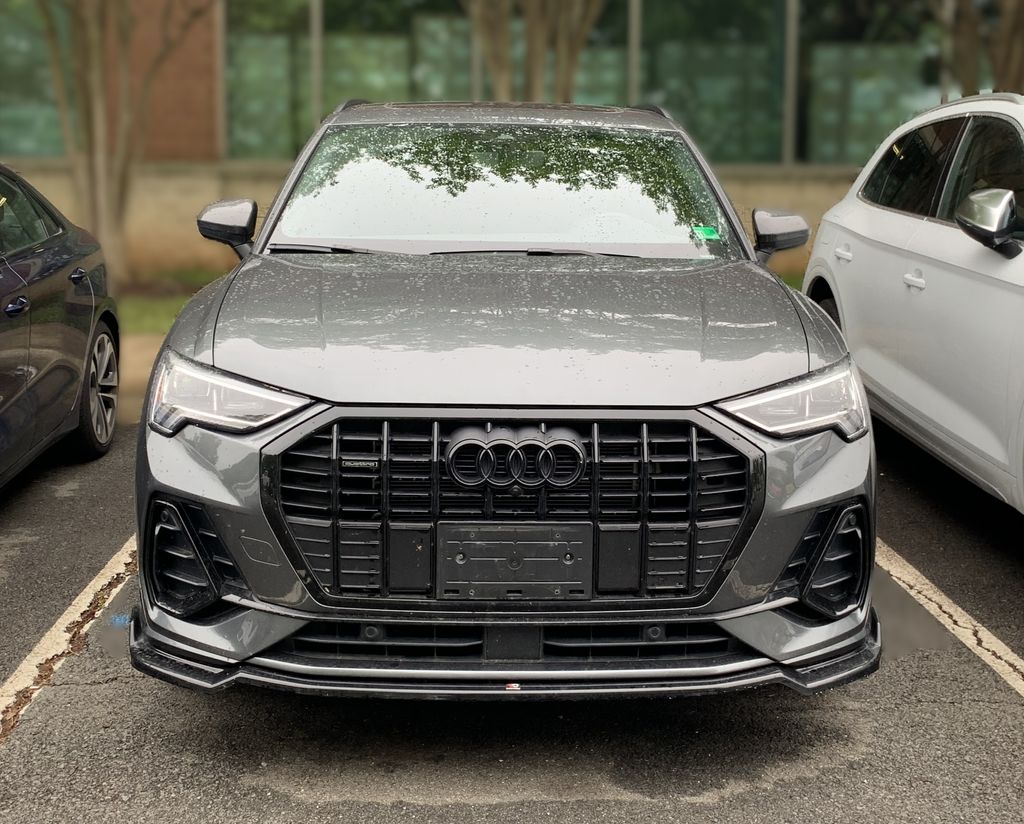 Thumbnail: 2025 Audi Q3 - 2