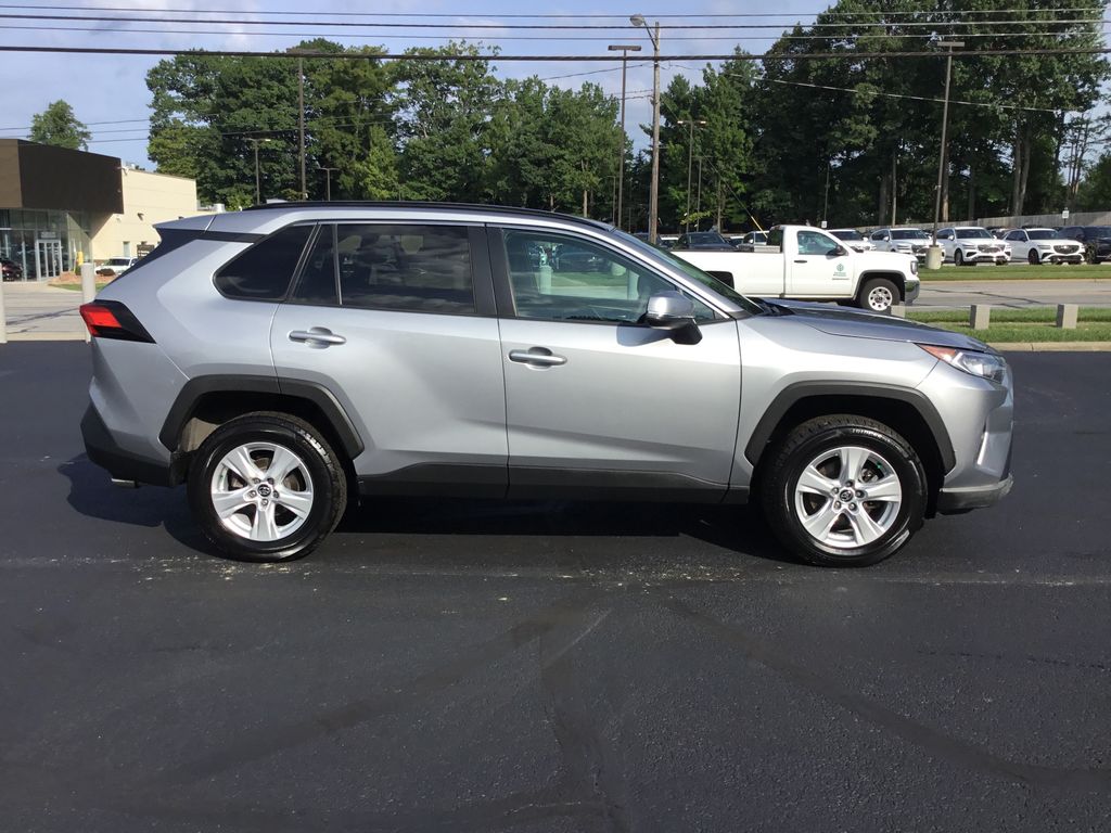 Thumbnail: 2021 Toyota RAV4 - 6