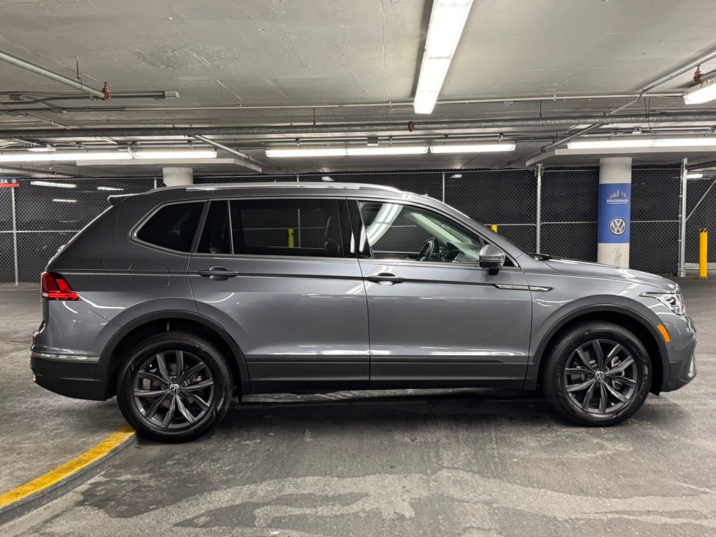 2022 Volkswagen Tiguan 2.0T SE 39