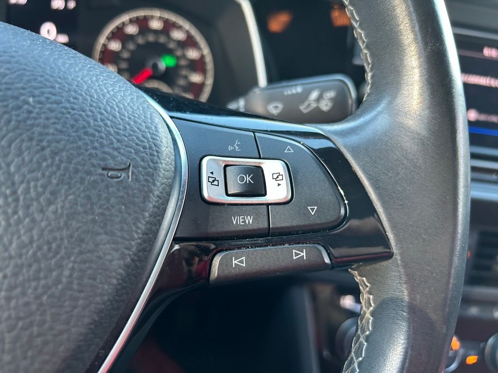 Thumbnail: 2019 Volkswagen Jetta - 18