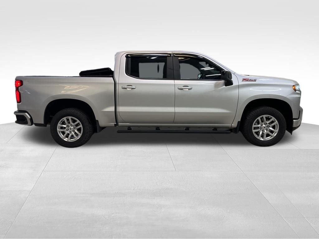 Used 2021 Silver Chevrolet RST image 6