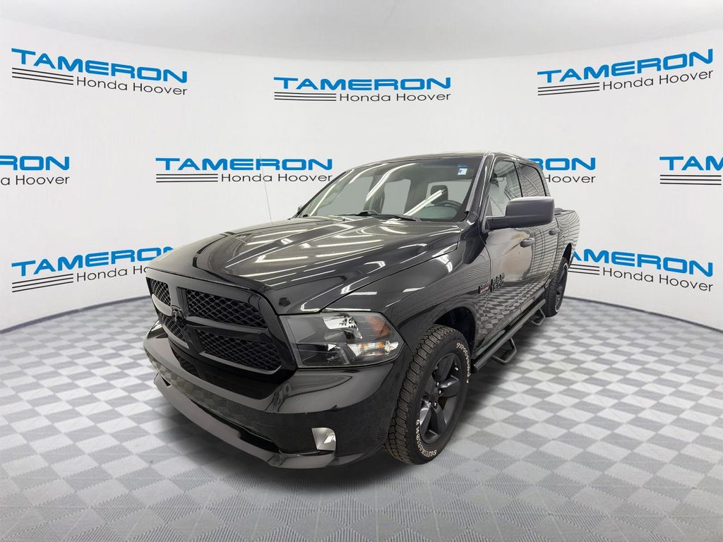 2017 RAM 1500 Express Crew Cab 4WD