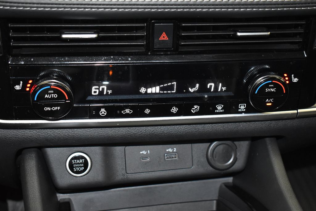 Thumbnail: 2021 Nissan Rogue - 22