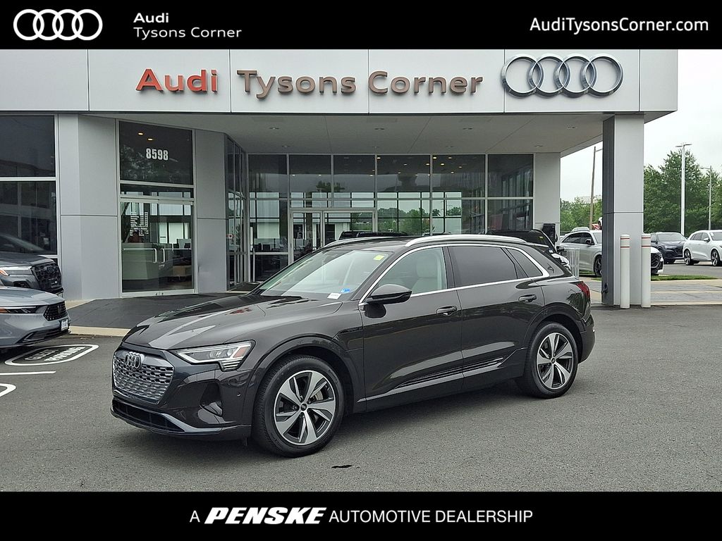 2024 Audi Q8 e-tron Premium Plus -
                  Vienna, VA