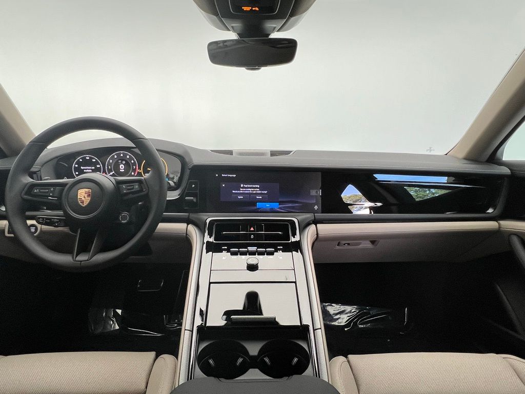 Thumbnail: 2026 Porsche Panamera - 6