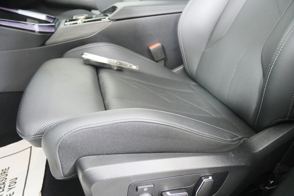 Thumbnail: 2025 BMW X3 - 9