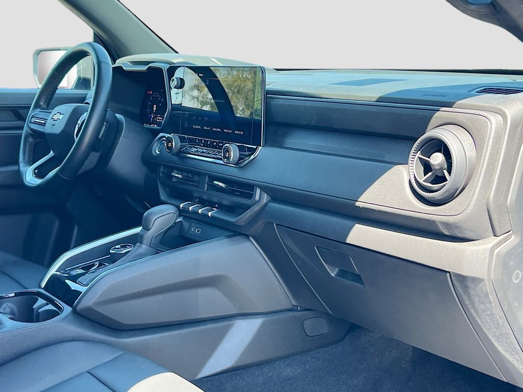 Used 2025 Blue Chevrolet Trail Boss image 28