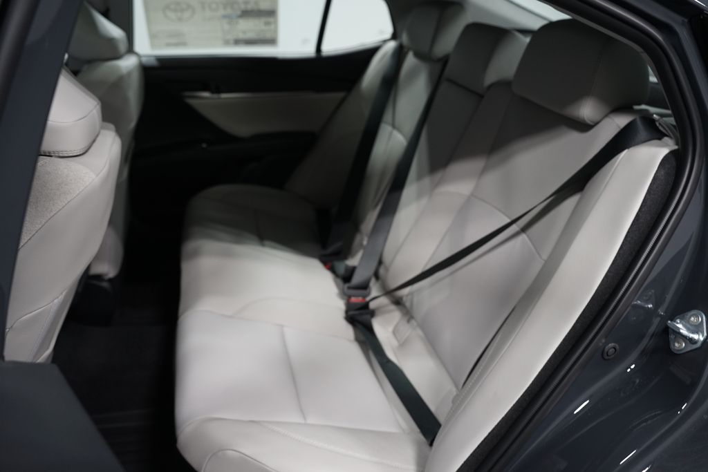 Thumbnail: 2026 Toyota Camry - 31