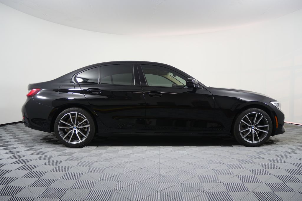 Thumbnail: 2019 BMW 3 Series - 2