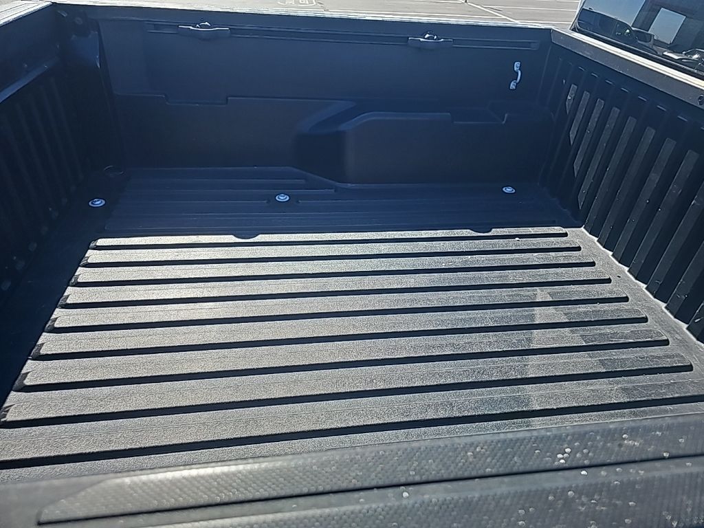 Thumbnail: 2019 Toyota Tacoma - 7