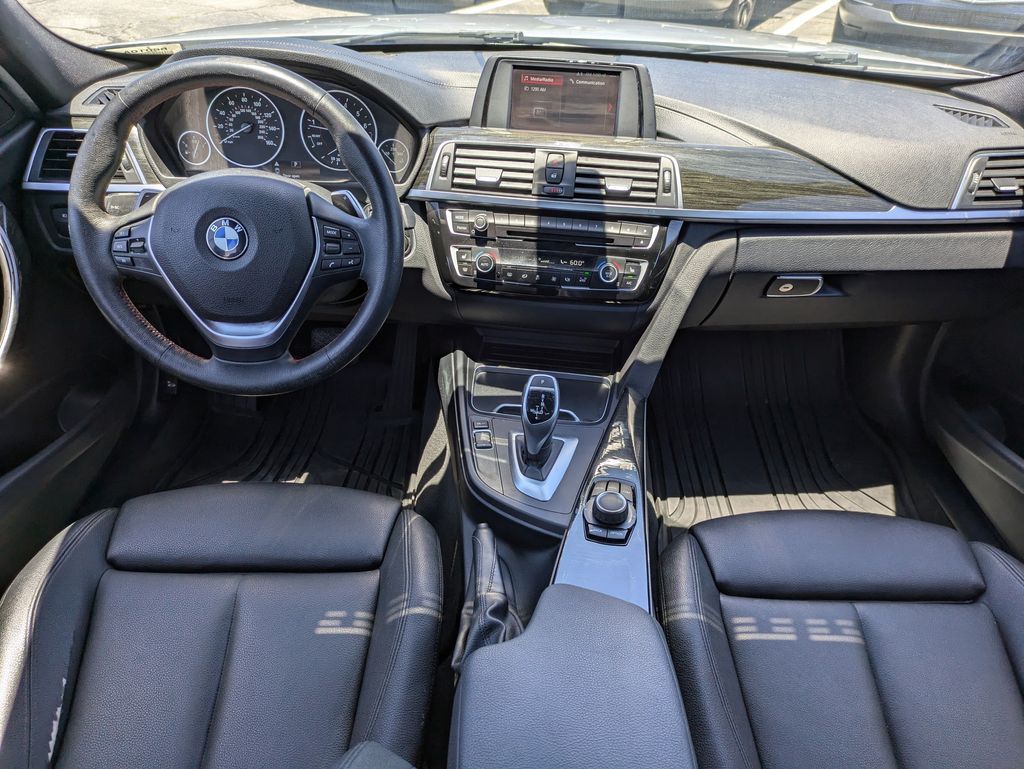 2018 BMW 330i 