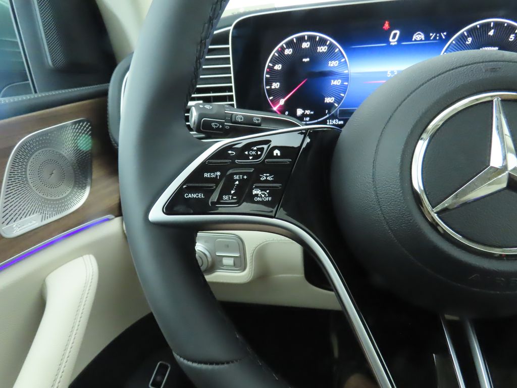 Thumbnail: 2025 Mercedes-Benz GLE - 12