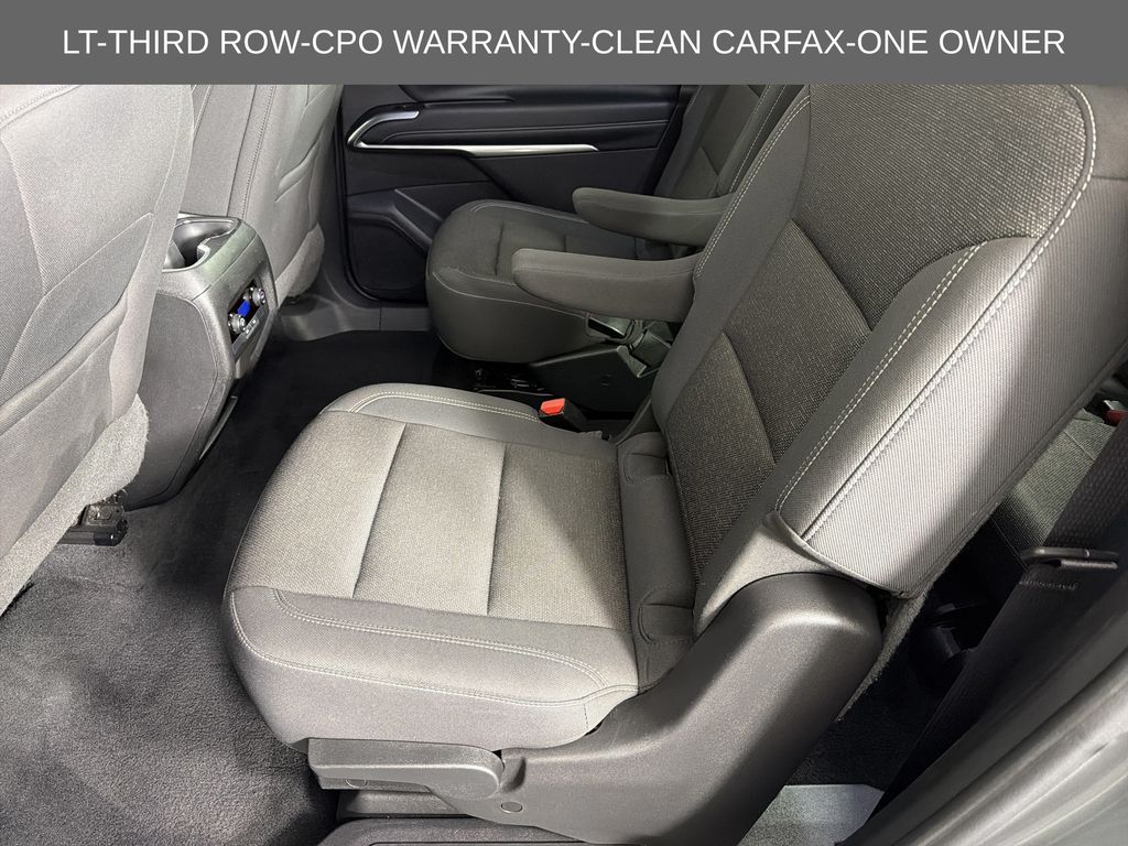 used 2024 Chevrolet Traverse car, priced at $31,900