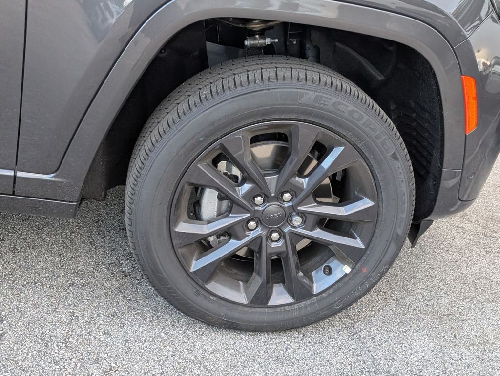 new 2026 Jeep Grand Cherokee L car, priced at $52,720