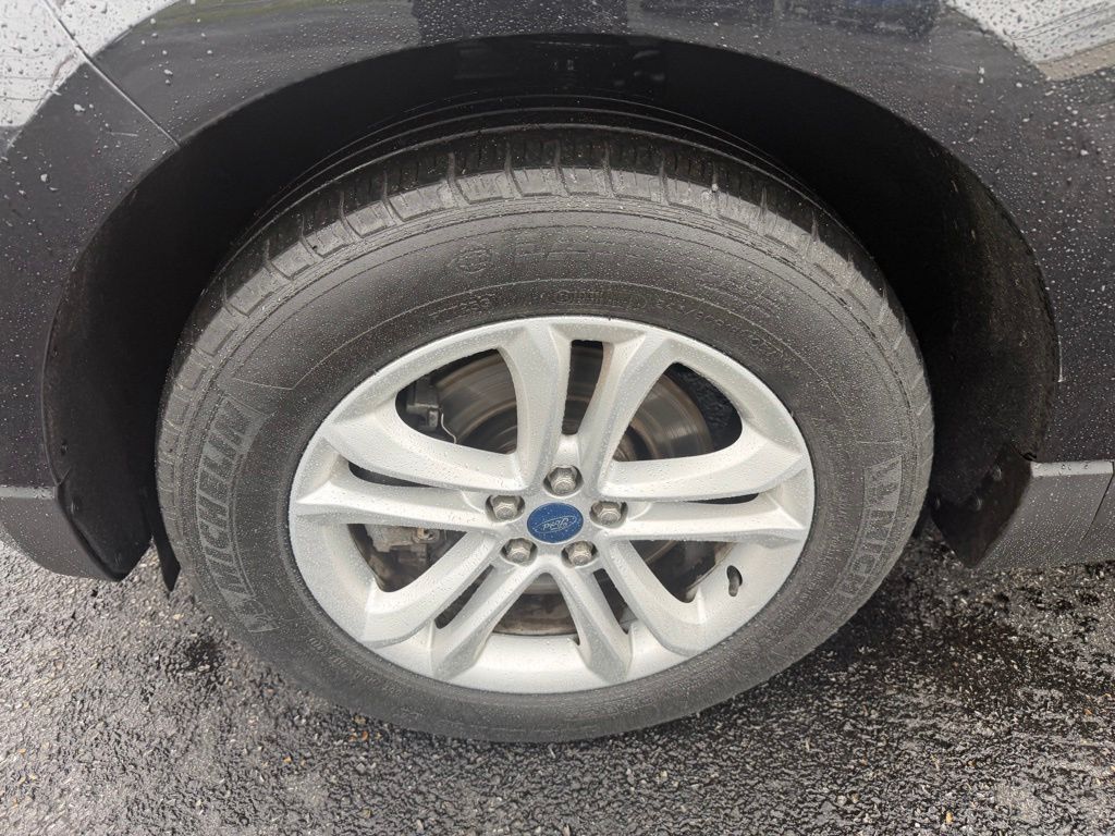 2019 Ford Edge SEL Black at South Hills CDJR