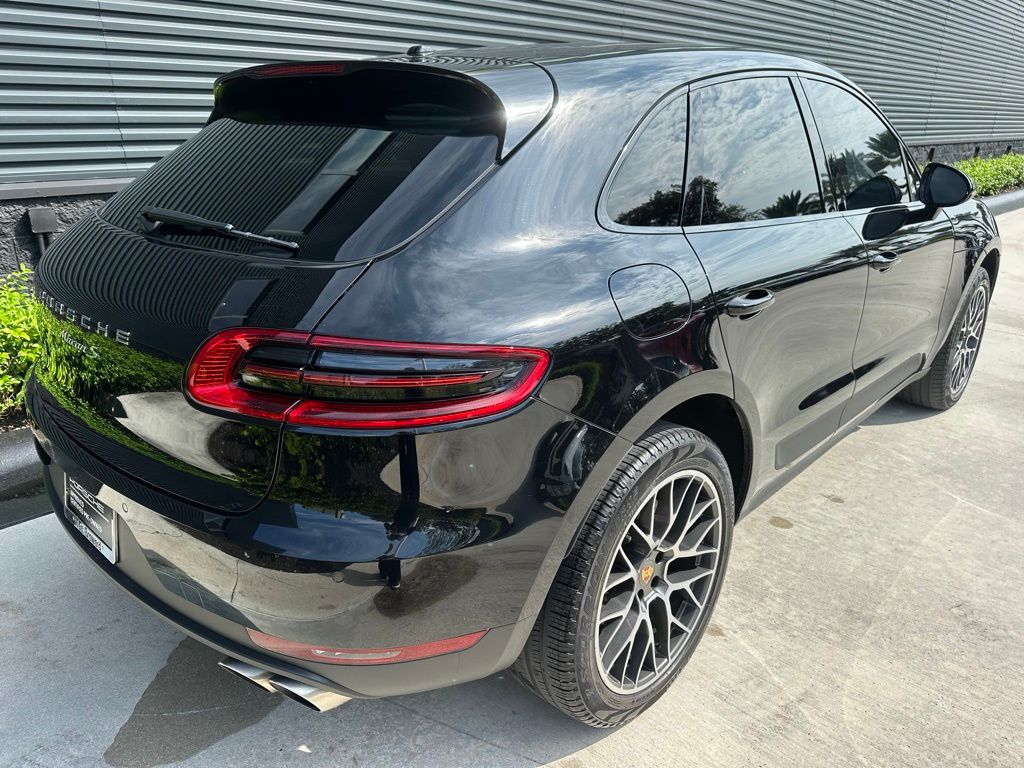 Thumbnail: 2018 Porsche Macan - 9