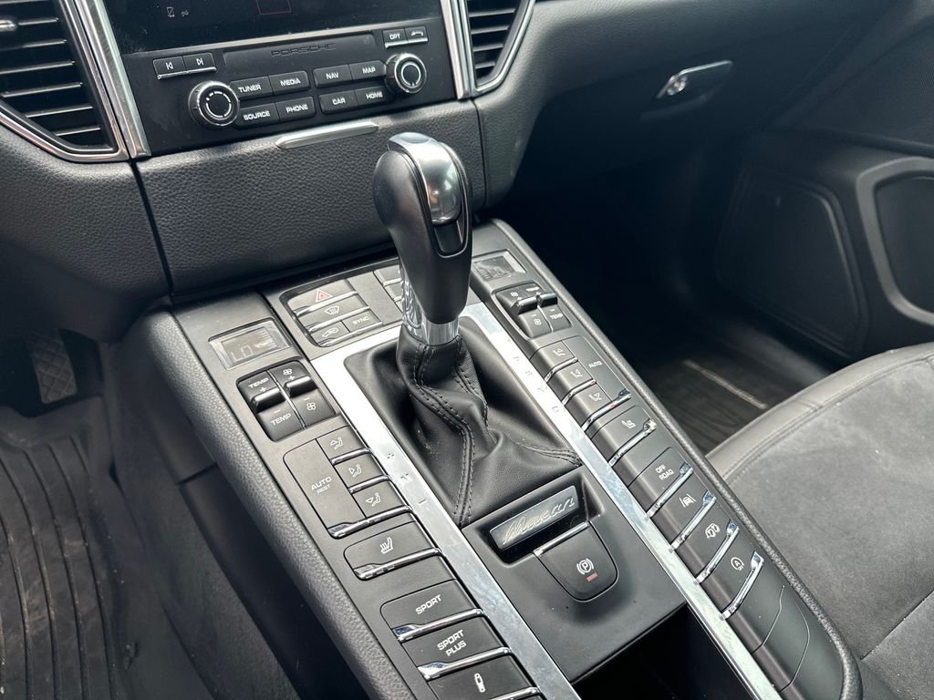 Used Car 2018 Porsche Macan  For Sale Under $25,000 In Austin, Texas
