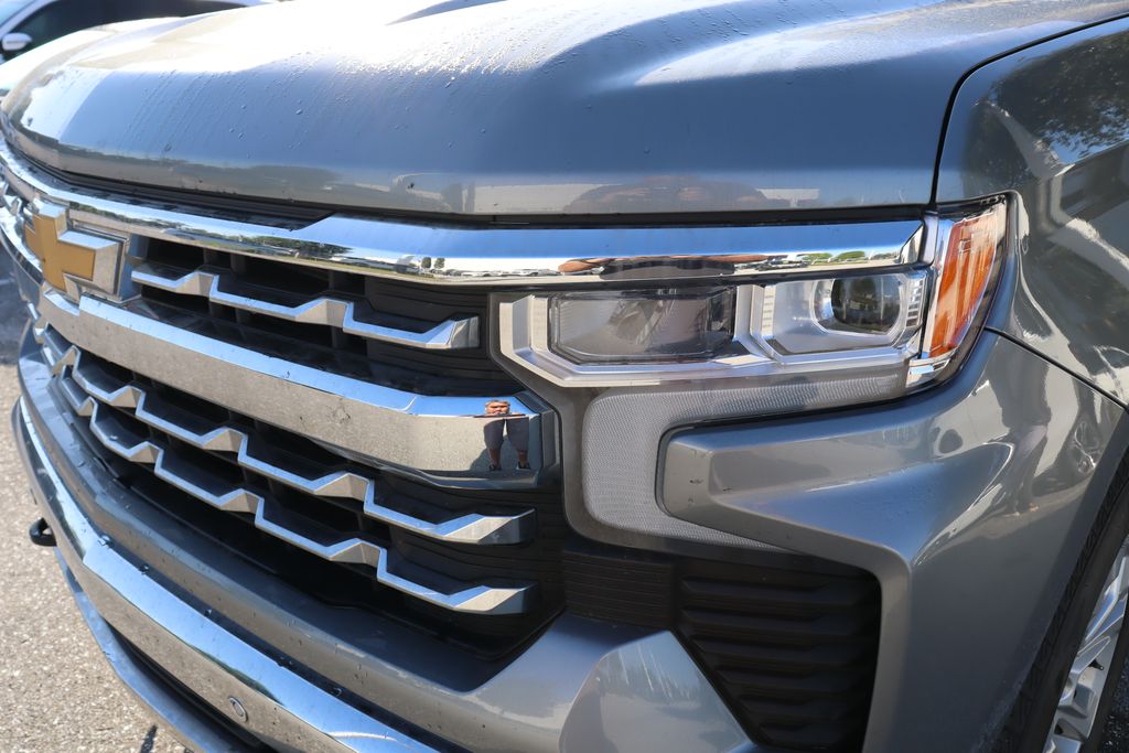 2023 Chevrolet Silverado 1500 LTZ 3