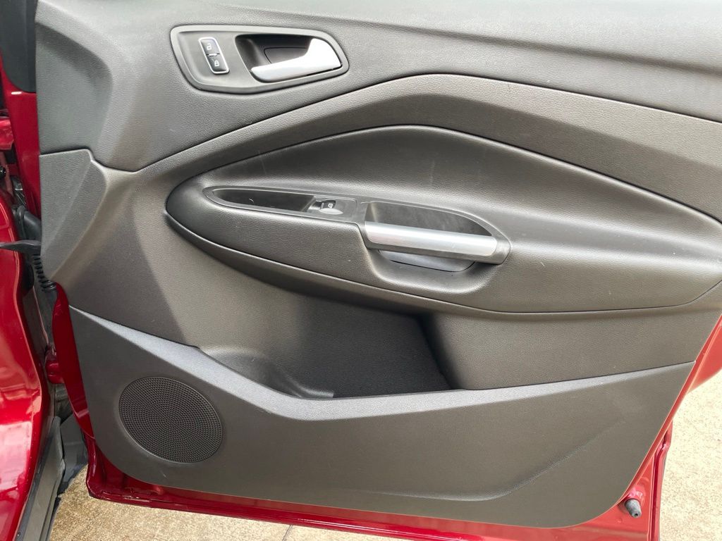 Used Car 2015 Ford Escape  Titanium For Sale Under $12,000 In Georgetown, Texas